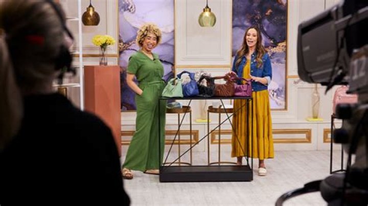 QVC チャームゾーン放送予定を完全ガイド｜見逃せない番組情報